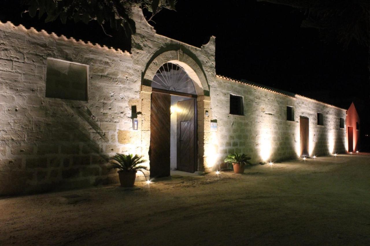 Baglio Bellavista Bed & Breakfast Torre Nubia Екстериор снимка