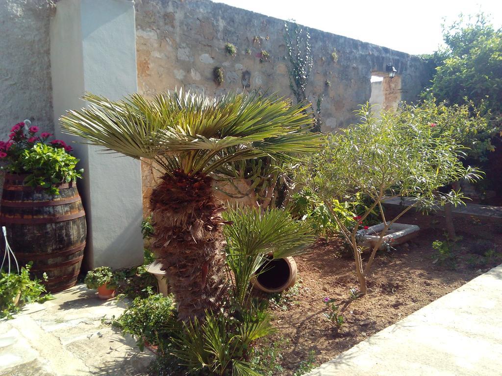 Baglio Bellavista Bed & Breakfast Torre Nubia Екстериор снимка